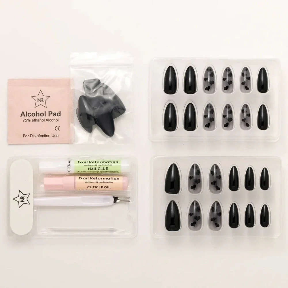 Nail Reformation Almond Shape Press On Nails Black Heart Design‎ Set - Picture 6 of 7
